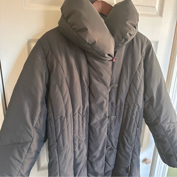 STEINBOCK TYROL AUSTRIA QUILTED DOWN FILL PUFFER COAT WOMEN SIZE 10 Black - Picture 2 of 11